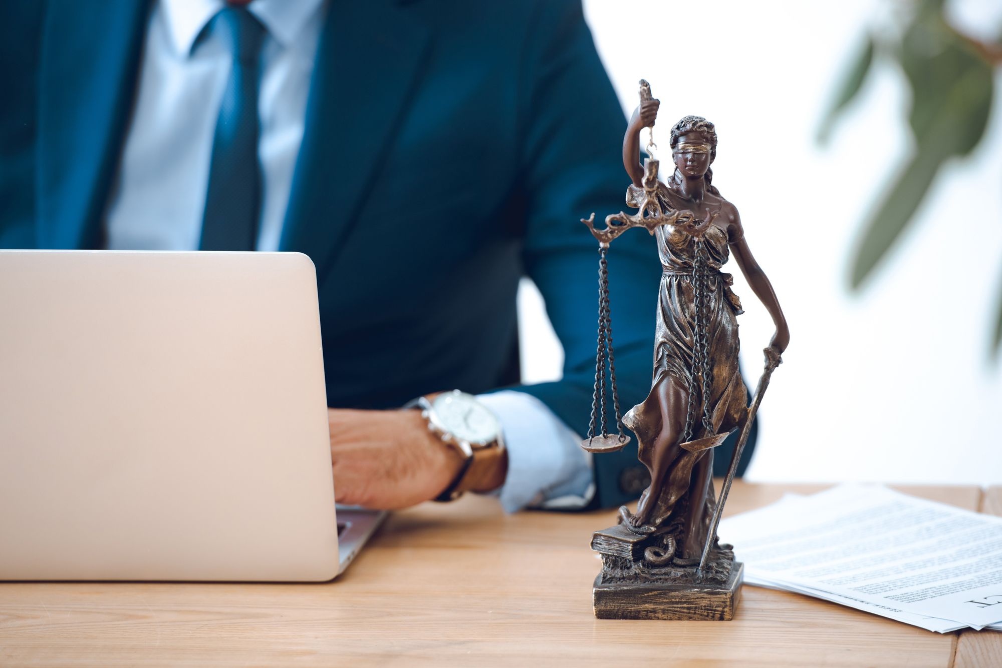 4 tips to managing a law firm